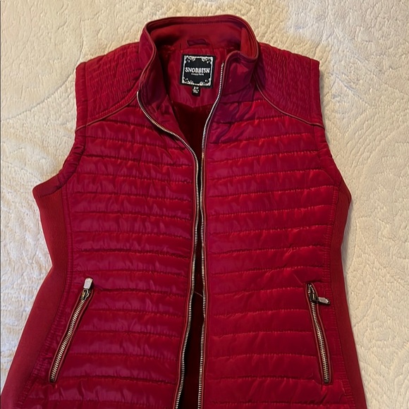 Women's Red Quilted Vest - Picture 1 of 5